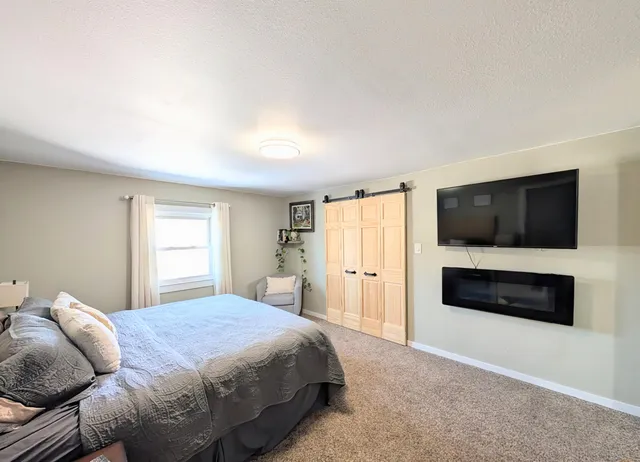 $349,900 | 813 North Water Street, Watertown, WI 53098