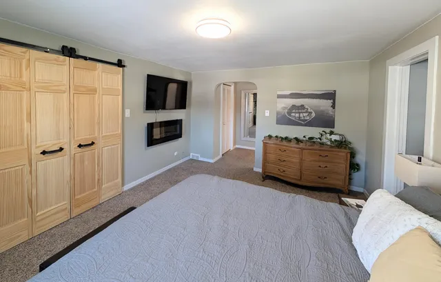 $349,900 | 813 North Water Street, Watertown, WI 53098