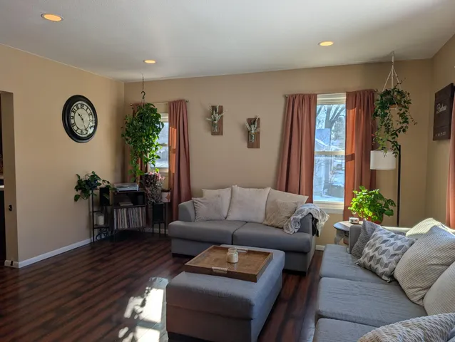 $349,900 | 813 North Water Street, Watertown, WI 53098