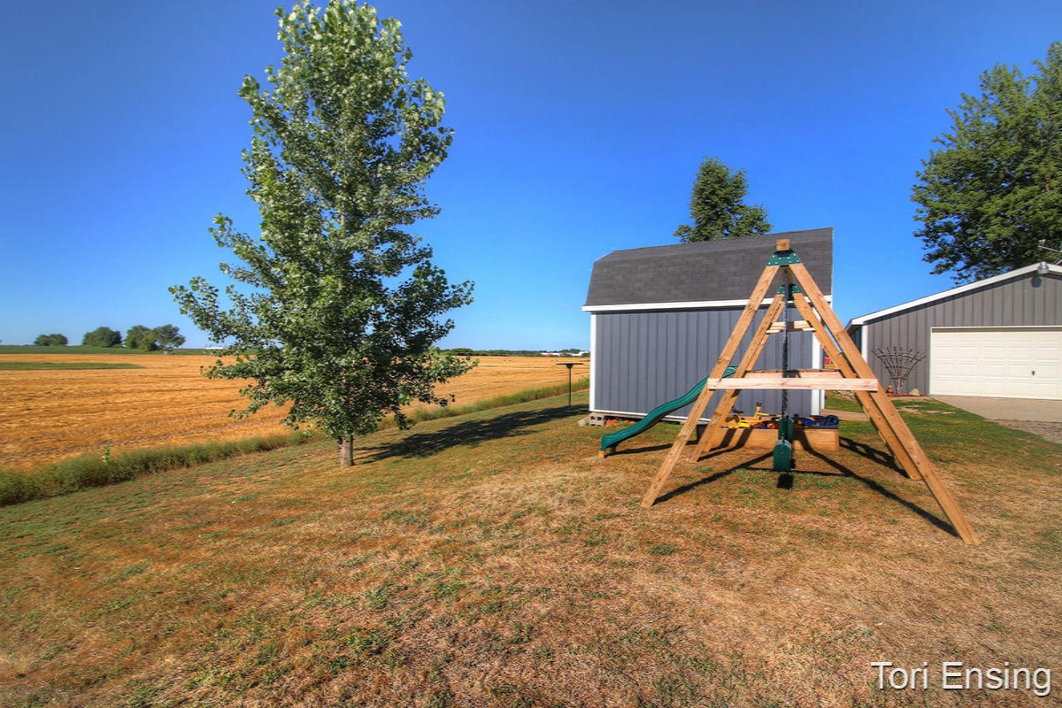 3556 East McBride's Road Edmore, MI 48829 - Photo 6 of 26 IMG_4505