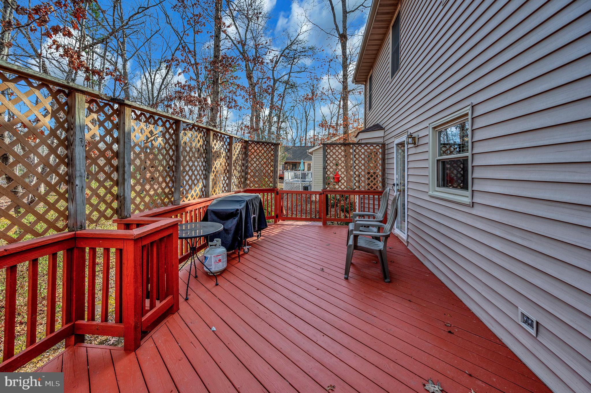 106 Chesterfield Court Locust Grove, VA 22508 - Photo 34 of 59 Private deck for entertaining.