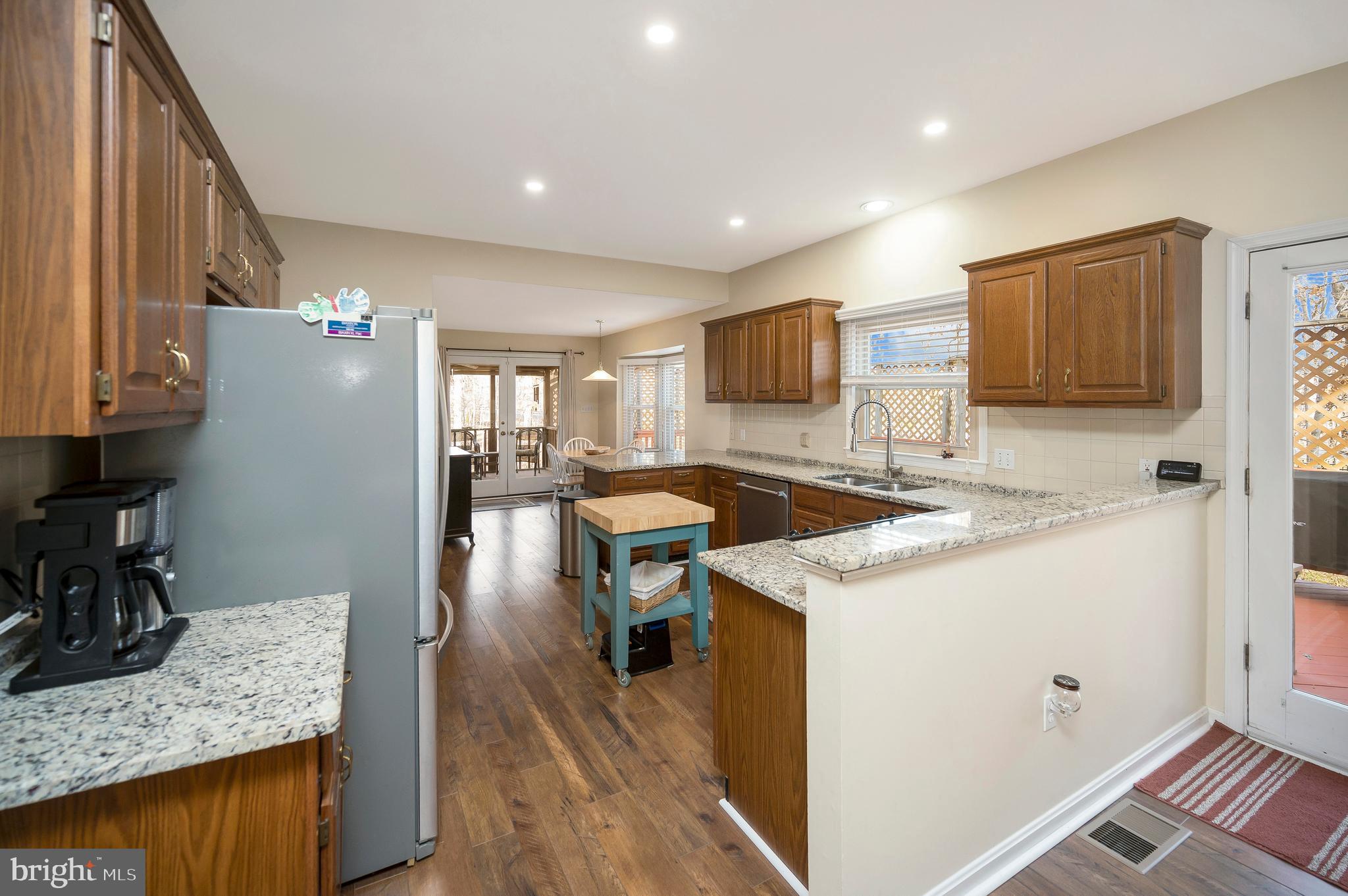 106 Chesterfield Court Locust Grove, VA 22508 - Photo 9 of 59 Plenty of countertop space in this kitchen!