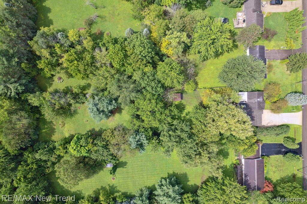 1347 Ruby Avenue Rochester Hills, MI 48309 - Photo 51 of 53