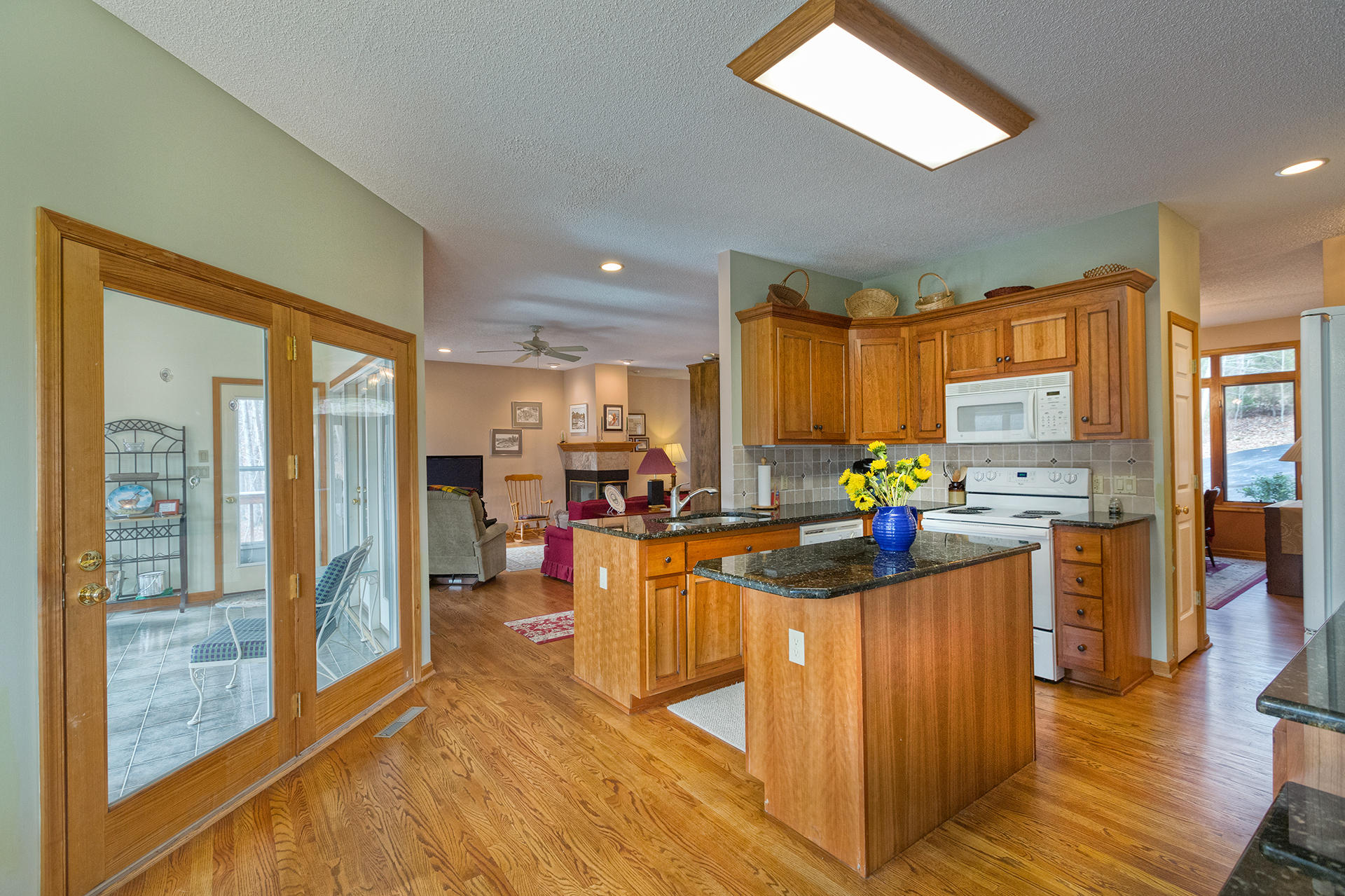60 Rte 1372 Moneta, VA 24121 - Photo 9 of 39 Kitchen , Florida Room