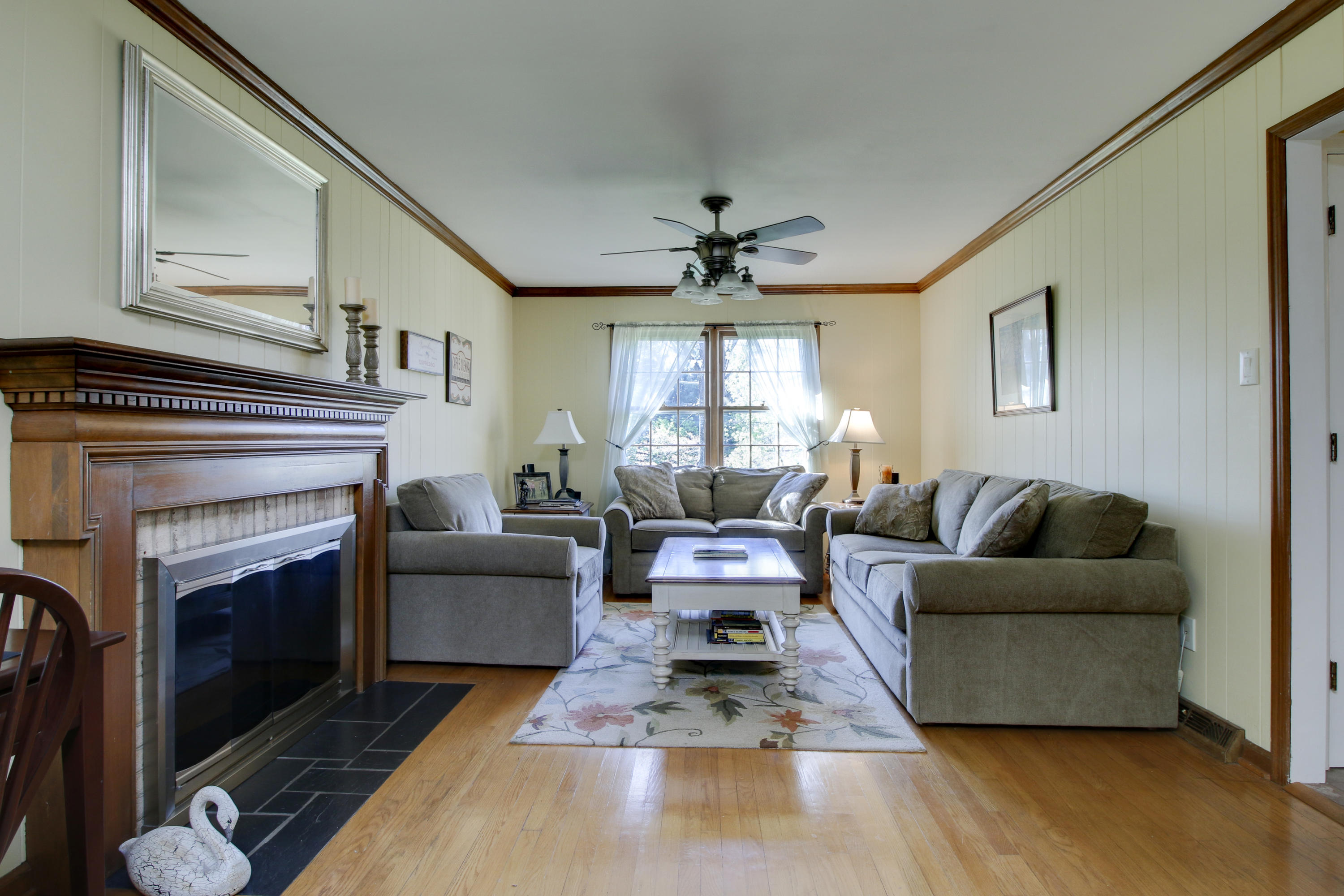 3319 Windsor Road Roanoke, VA 24018 - Photo 15 of 47 _MG_9918_19_20