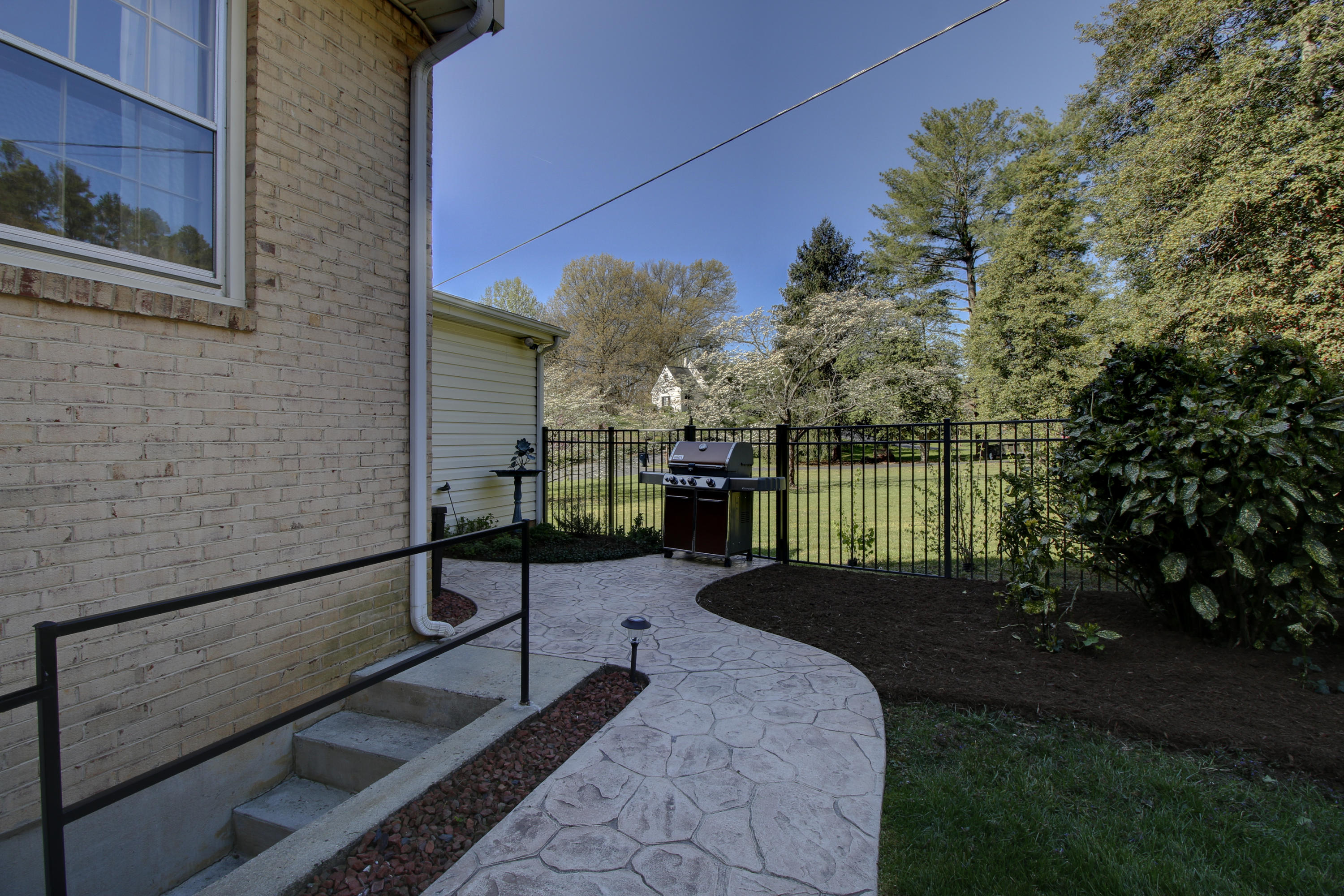 3319 Windsor Road Roanoke, VA 24018 - Photo 43 of 47 _MG_9993_4_5