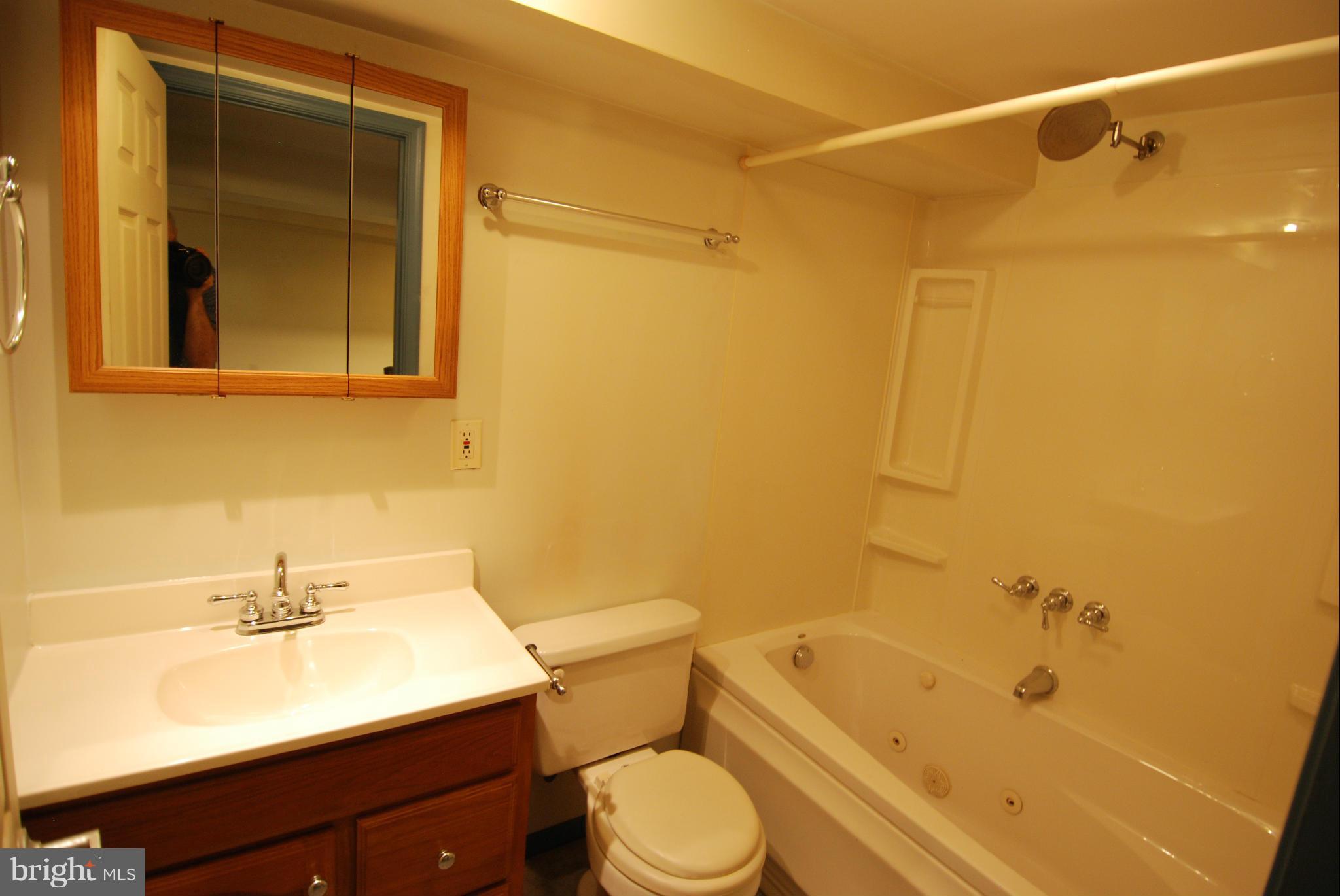 1803 Ridgewick Road Glen Burnie, MD 21061 - Photo 13 of 14 Bath