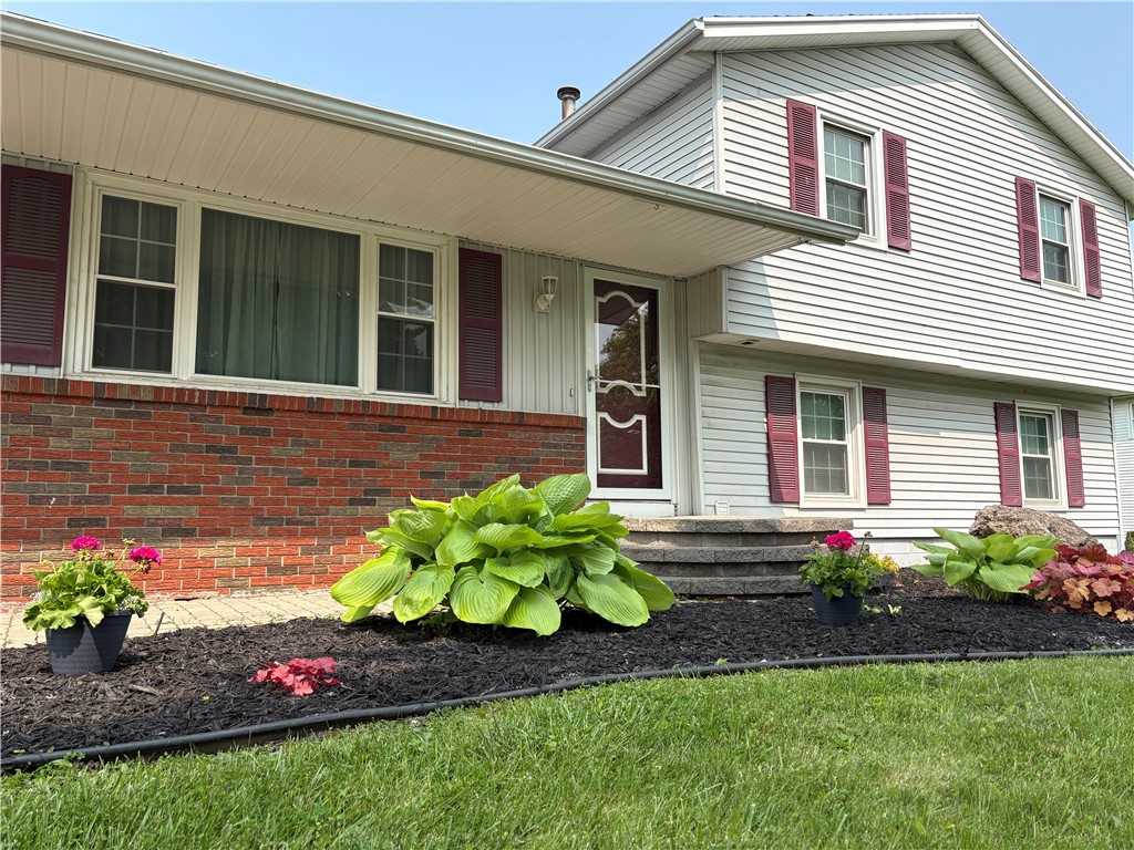 67 Riviera Drive Gates, NY 14624 - Photo 2 of 16