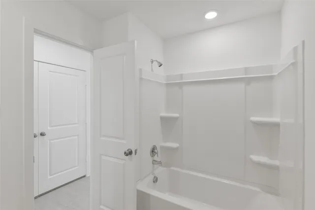 $1,950 | 1327 Tanner Dell Drive, Crosby, TX 77532