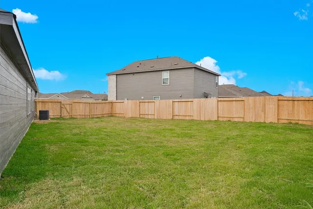 $1,950 | 1327 Tanner Dell Drive, Crosby, TX 77532