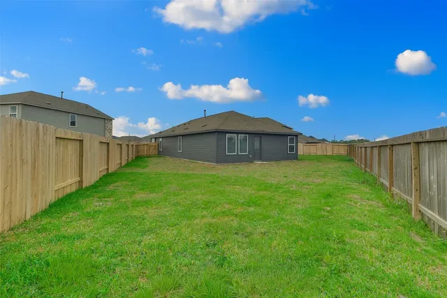 $1,950 | 1327 Tanner Dell Drive, Crosby, TX 77532