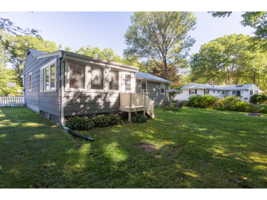 46 Taft Road Portsmouth, NH 03801 - Photo 4 of 29