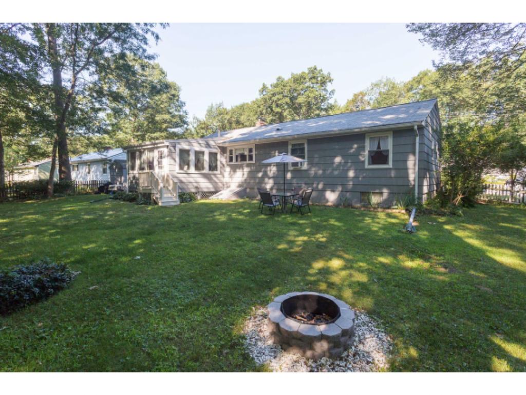 46 Taft Road Portsmouth, NH 03801 - Photo 5 of 29