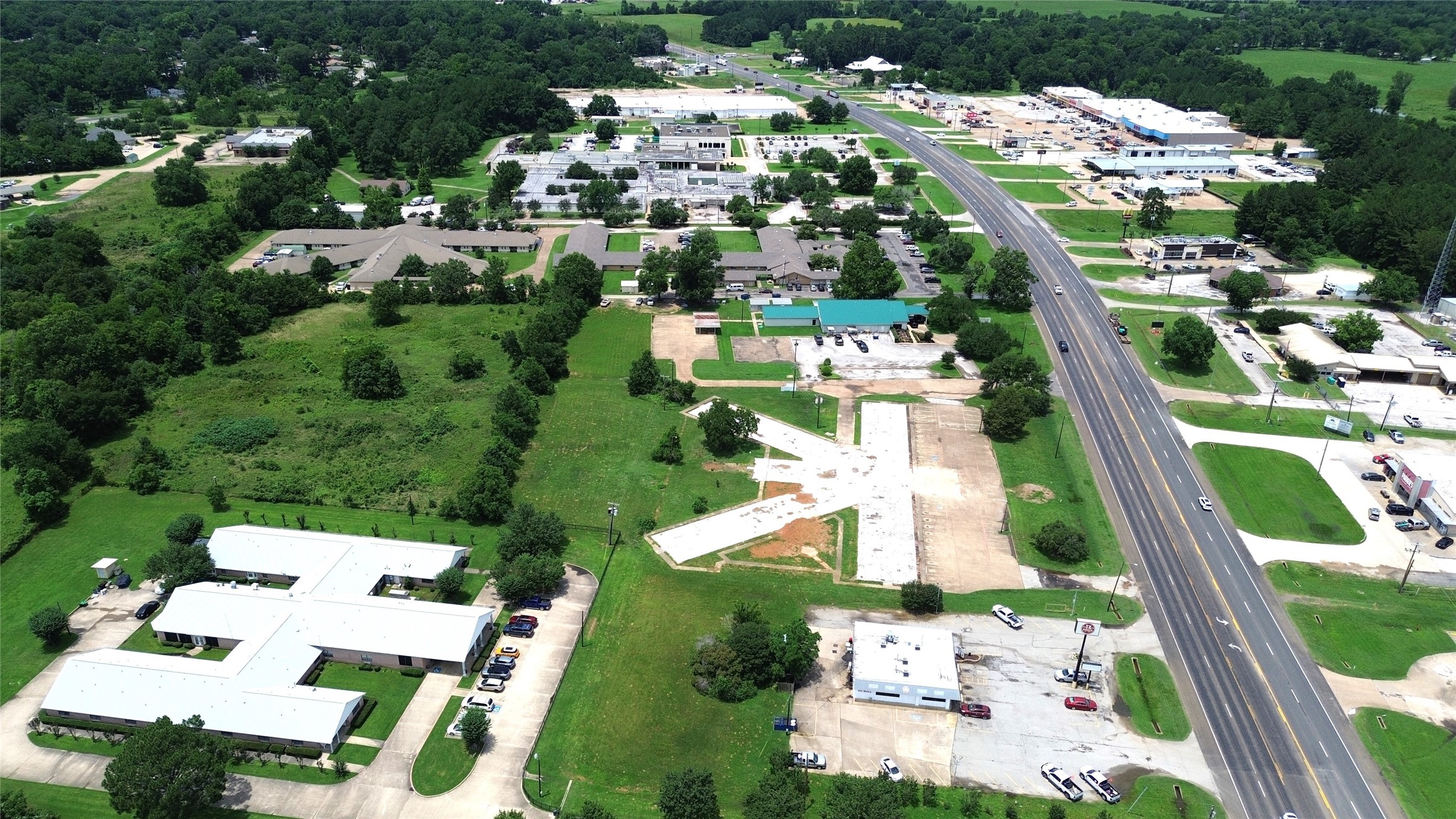 1150 East Loop 304 Crockett, TX 75835 - Photo 2 of 13