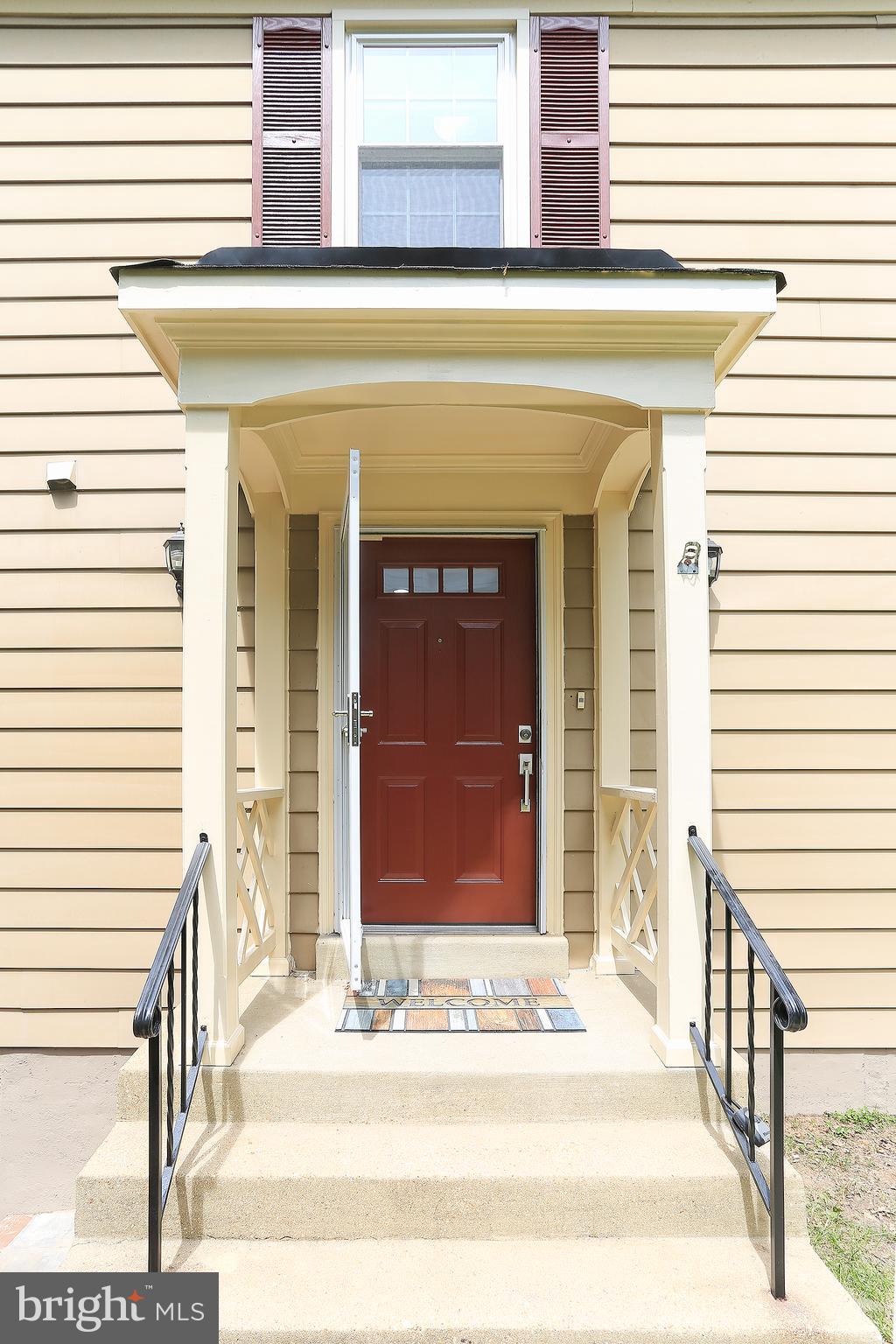 7432 Spring Tree Drive Springfield, VA 22153 - Photo 4 of 42 Gallery Image 4