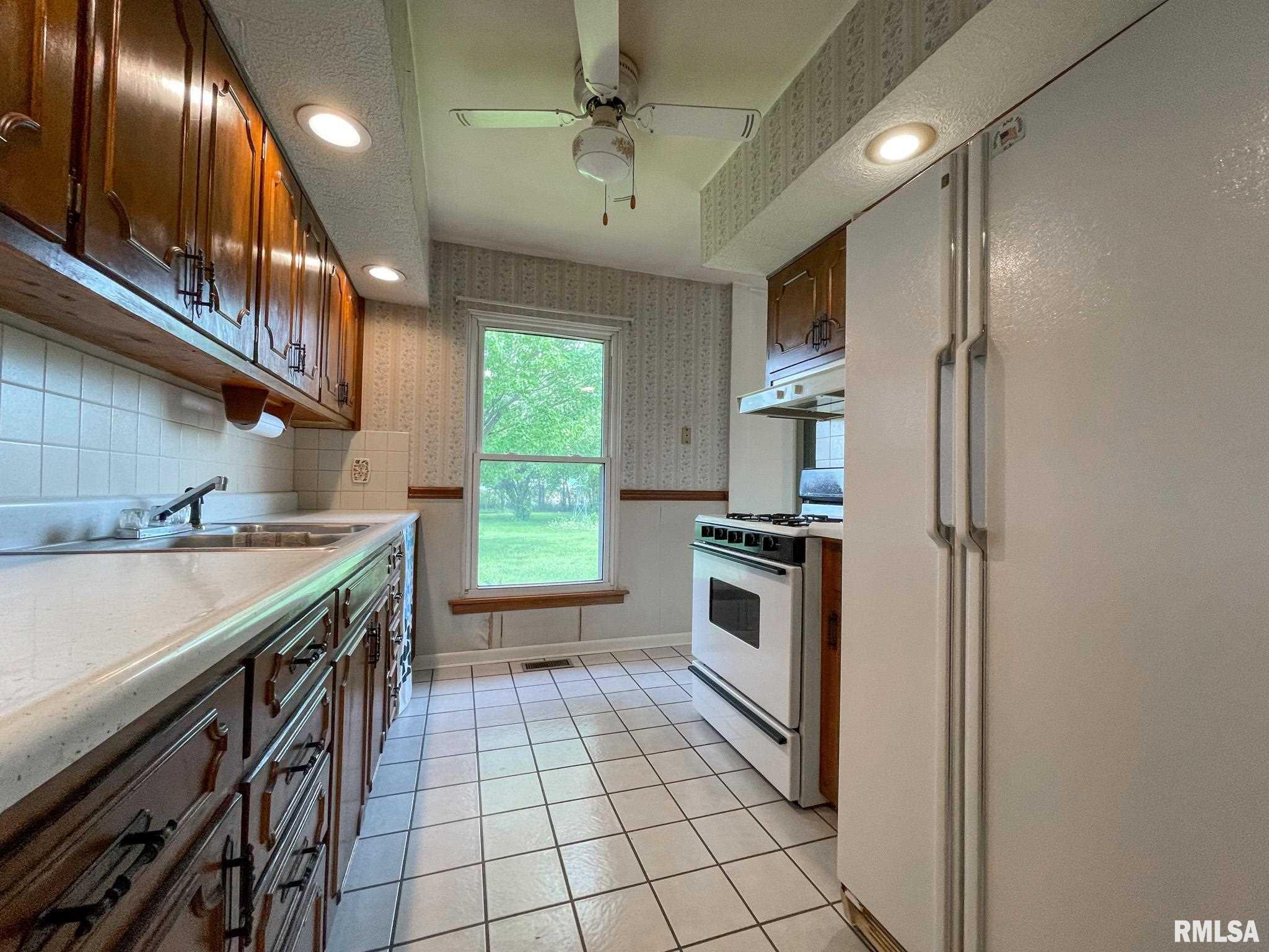 226 Sheffield Road Groveland, IL 61535 - Photo 10 of 19