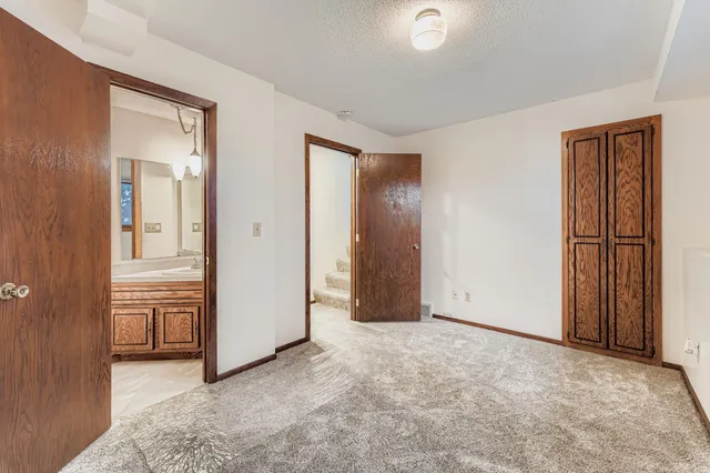 $299,000 | 2816 Hillsboro Avenue North, New Hope, MN 55427