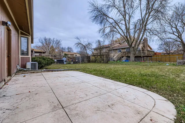 $299,000 | 2816 Hillsboro Avenue North, New Hope, MN 55427