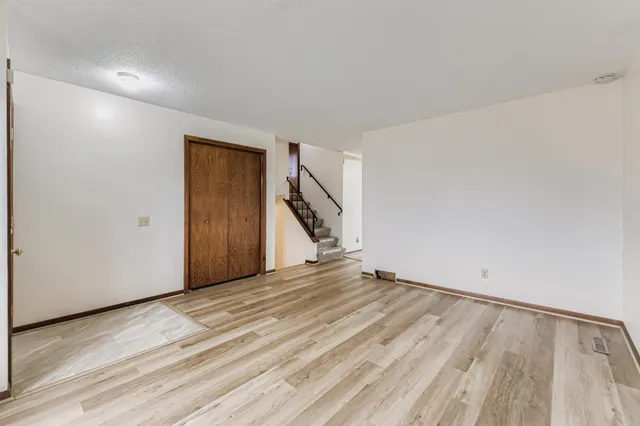 $299,000 | 2816 Hillsboro Avenue North, New Hope, MN 55427