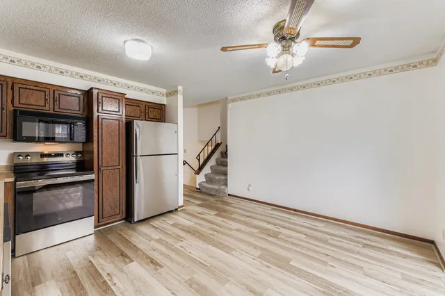 $299,000 | 2816 Hillsboro Avenue North, New Hope, MN 55427