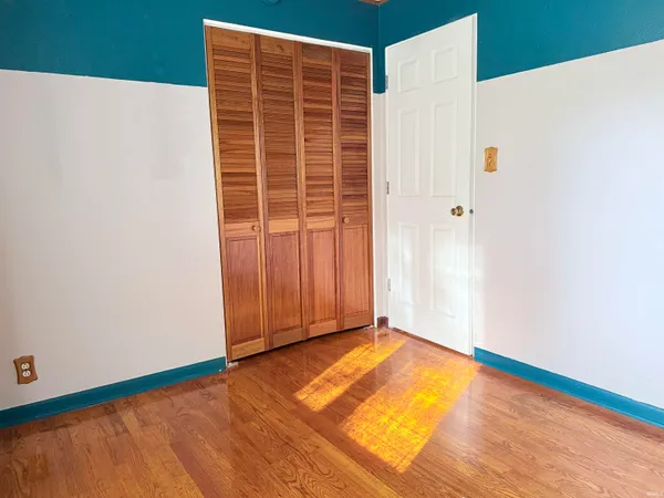 $275,000 | 53308 Hickory Road, South Bend, IN 46635