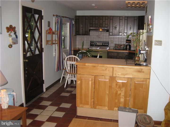 3845 Davisville Road Hatboro, PA 19040 - Photo 11 of 16 Kitchen