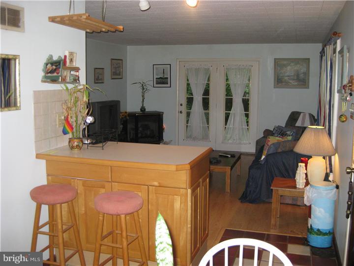 3845 Davisville Road Hatboro, PA 19040 - Photo 16 of 16 Living Room