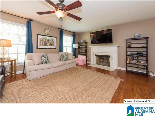 1123 Columbiana Road Birmingham, AL 35209 - Photo 6 of 32