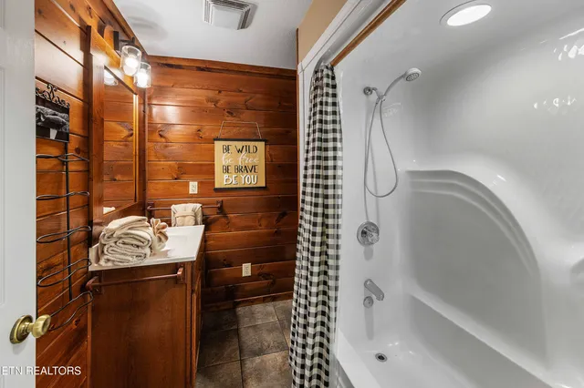 $849,900 | 1150 Ogle Hills Road, Gatlinburg, TN 37738