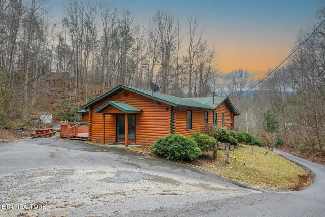 $849,900 | 1150 Ogle Hills Road, Gatlinburg, TN 37738