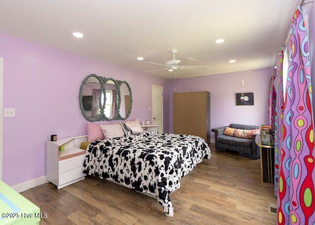 806 Winchester Road Jacksonville, NC 28546 - Photo 20 of 32 Master Bed2