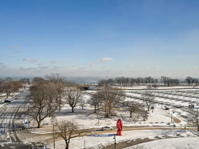 $5,500 | 2800 North Lake Shore Drive, Unit 801, Chicago, IL 60657