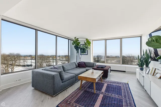 $5,500 | 2800 North Lake Shore Drive, Unit 801, Chicago, IL 60657