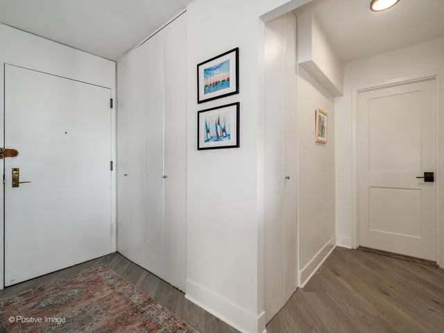 $5,500 | 2800 North Lake Shore Drive, Unit 801, Chicago, IL 60657