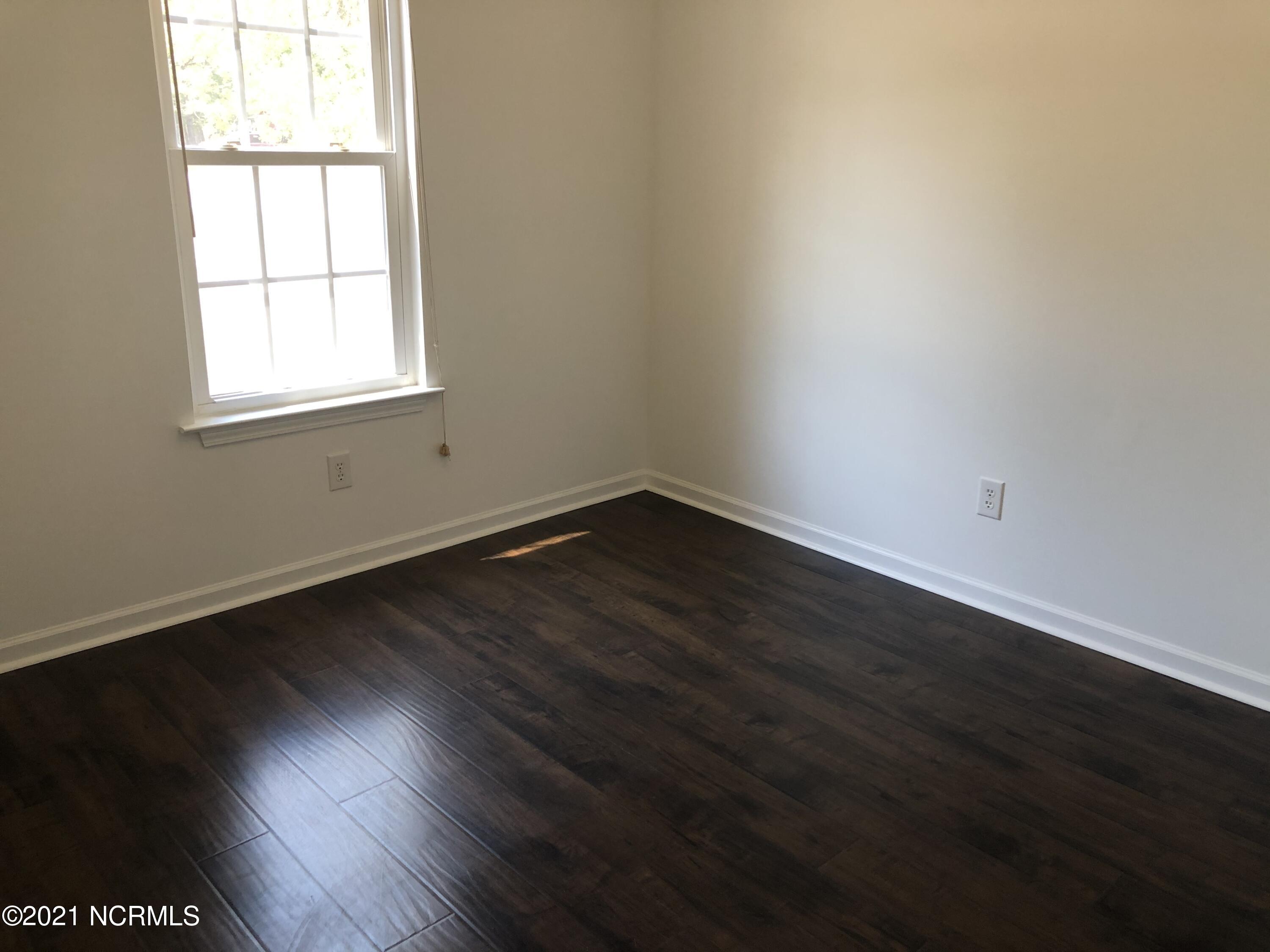 4684 Port Loop Road Southeast Southport, NC 28461 - Photo 28 of 48 Bedroom 1