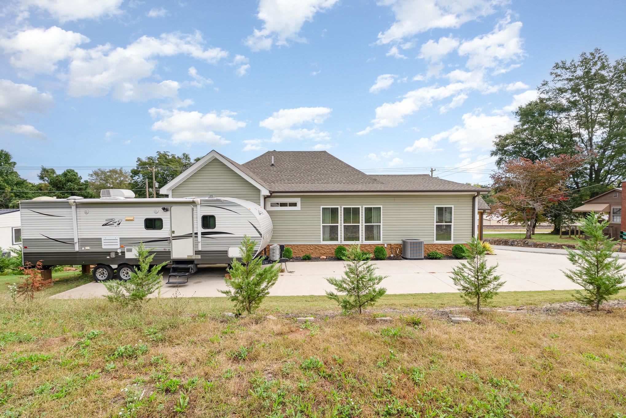 334 South Howard Avenue Landrum, SC 29356 - Photo 29 of 30