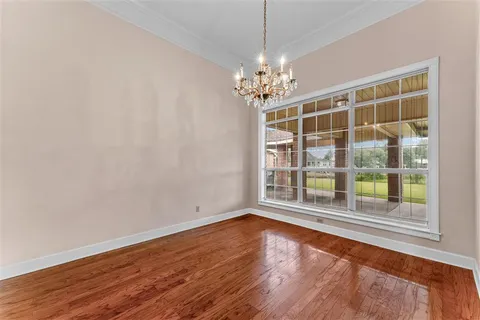 $425,000 | 513 Orchard Drive, Lake Charles, LA 70605