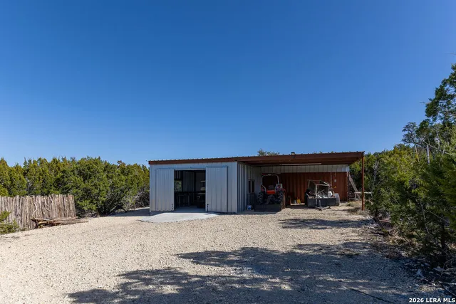 $799,000 | 201 Kc 411, Junction, TX 76849