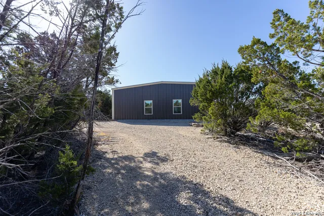 $799,000 | 201 Kc 411, Junction, TX 76849