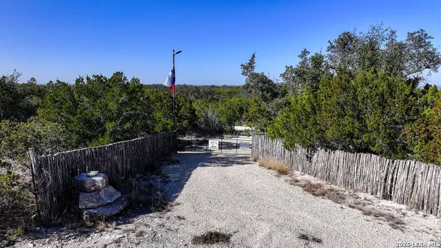 $799,000 | 201 Kc 411, Junction, TX 76849