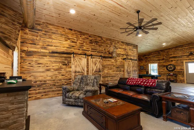 $799,000 | 201 Kc 411, Junction, TX 76849