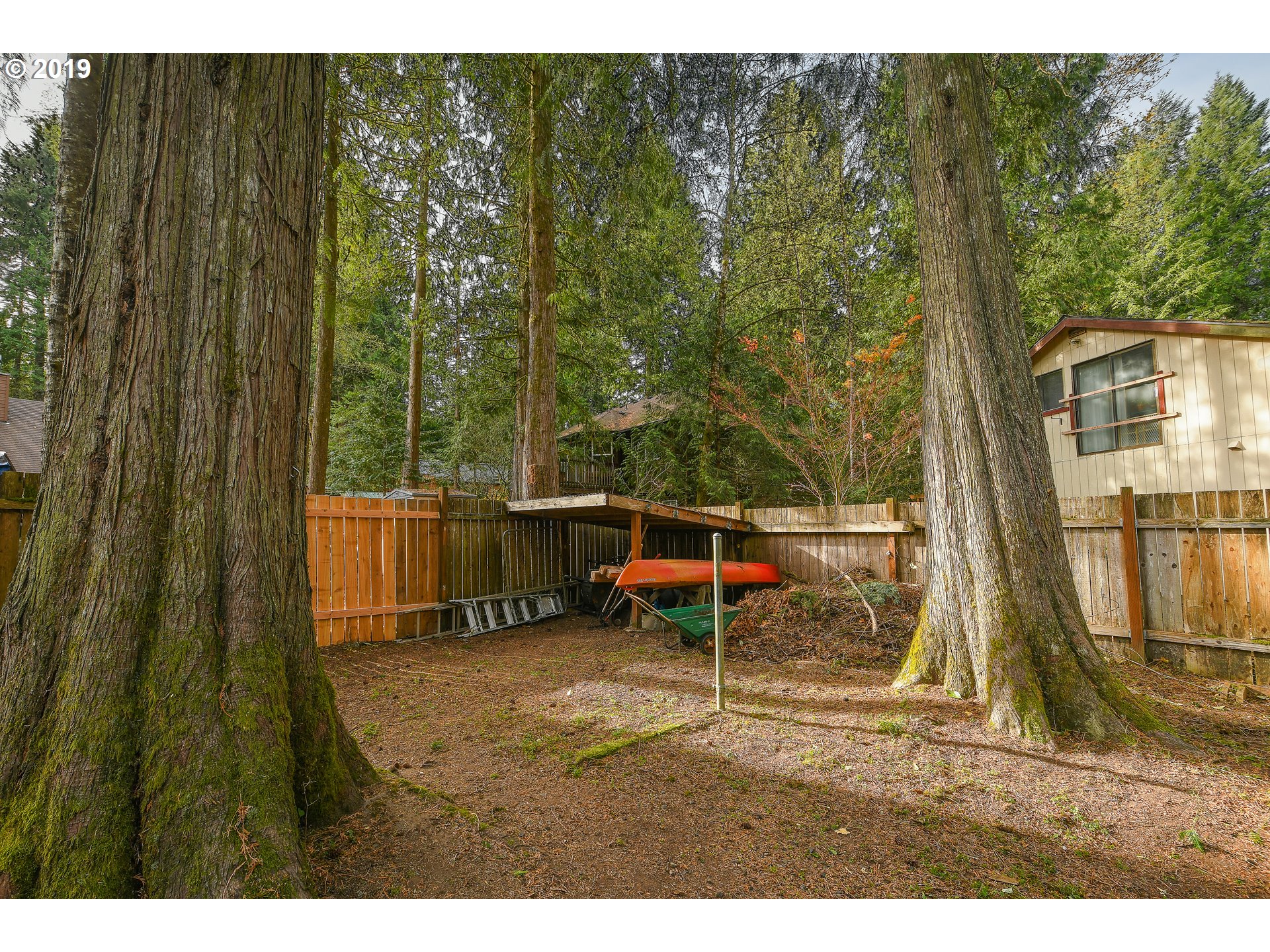65210 East Alpine Way Rhododendron, OR 97049 - Photo 24 of 29 a view of a backyard
