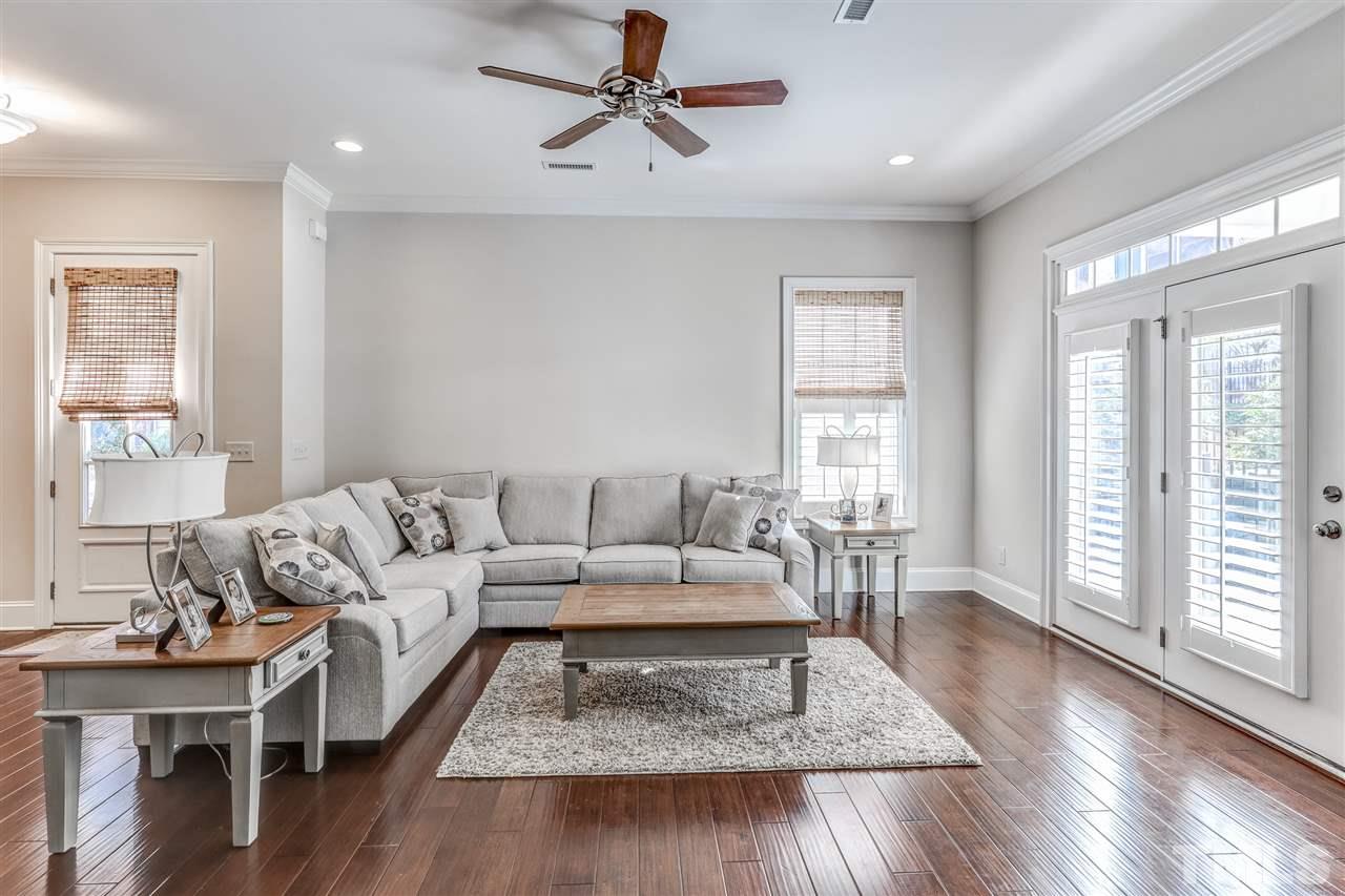 629 Fallon Grove Way Raleigh, NC 27608 - Photo 11 of 26