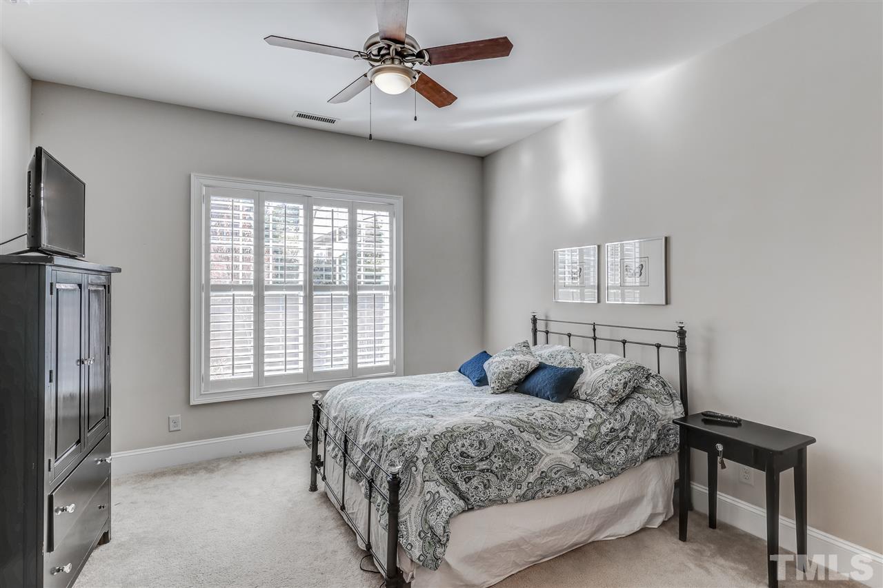 629 Fallon Grove Way Raleigh, NC 27608 - Photo 13 of 26