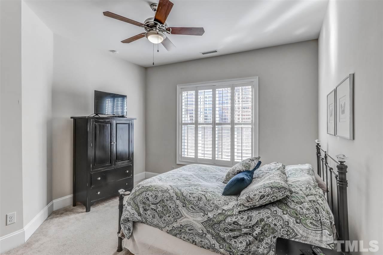 629 Fallon Grove Way Raleigh, NC 27608 - Photo 14 of 26