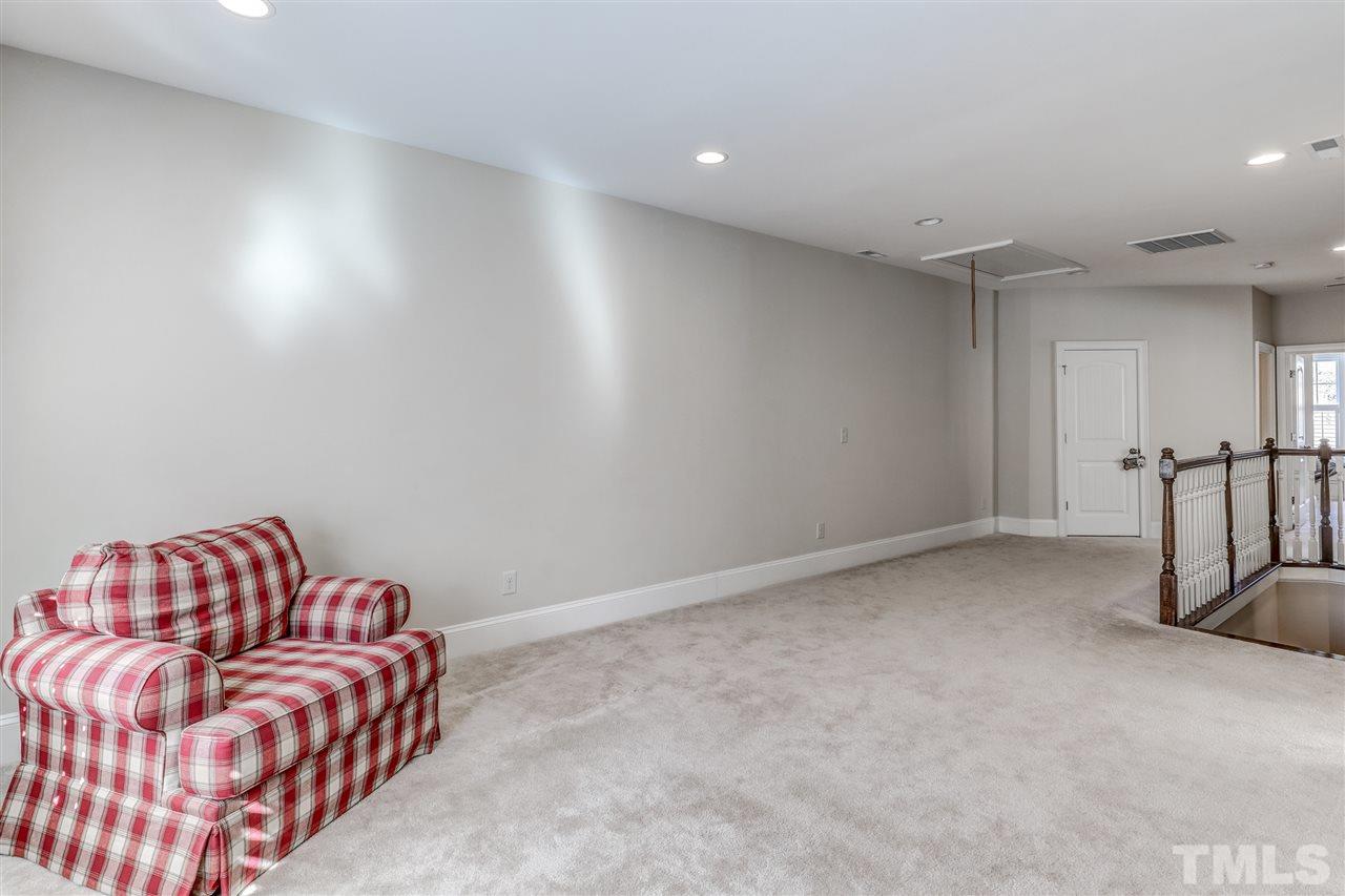 629 Fallon Grove Way Raleigh, NC 27608 - Photo 18 of 26