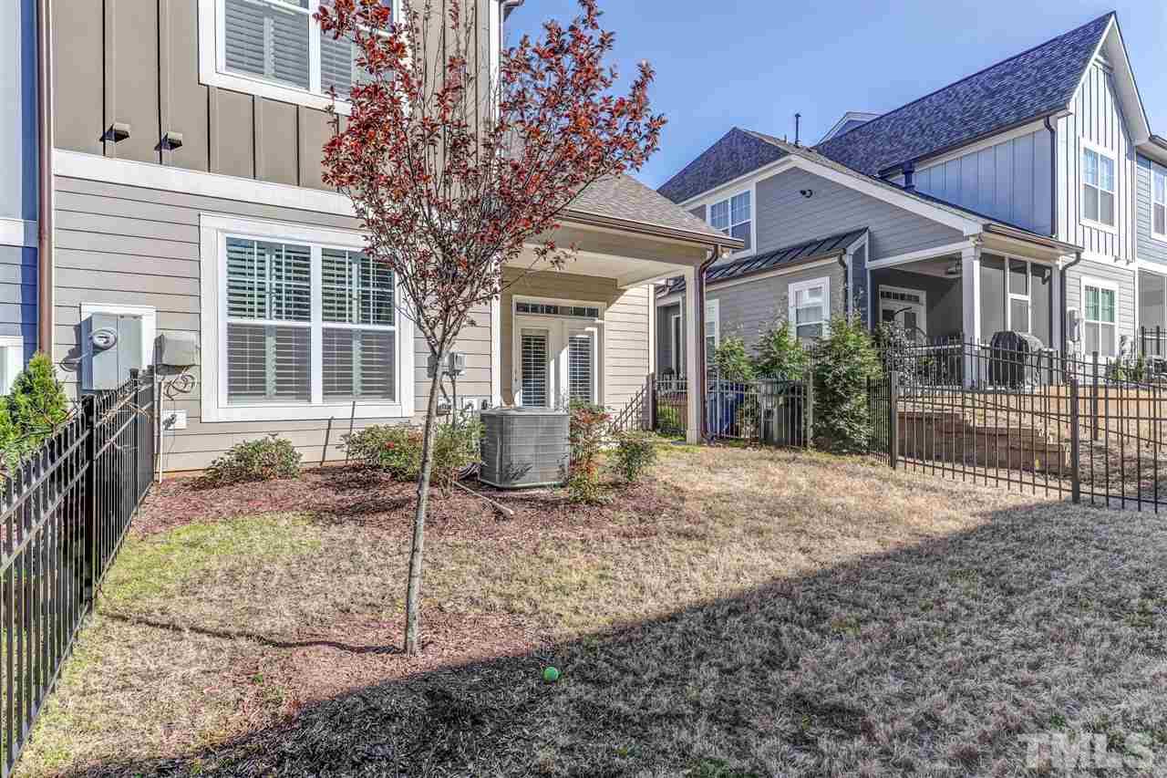 629 Fallon Grove Way Raleigh, NC 27608 - Photo 24 of 26