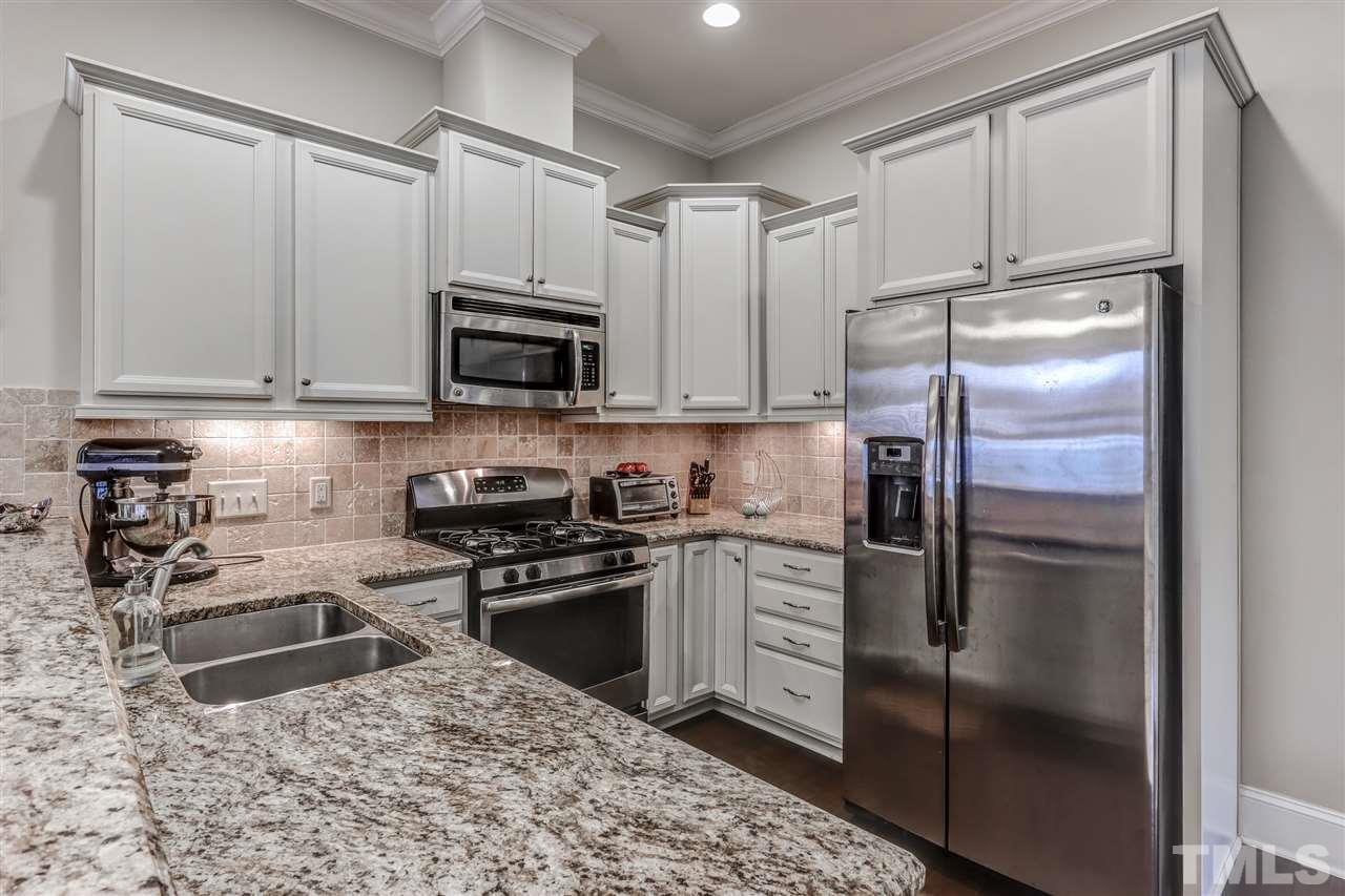 629 Fallon Grove Way Raleigh, NC 27608 - Photo 5 of 26