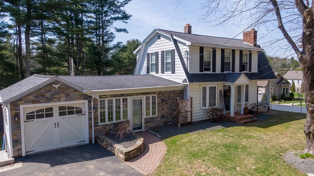 42 South Spencer Road Spencer, MA 01562 - Photo 1 of 33 Gallery Image 1