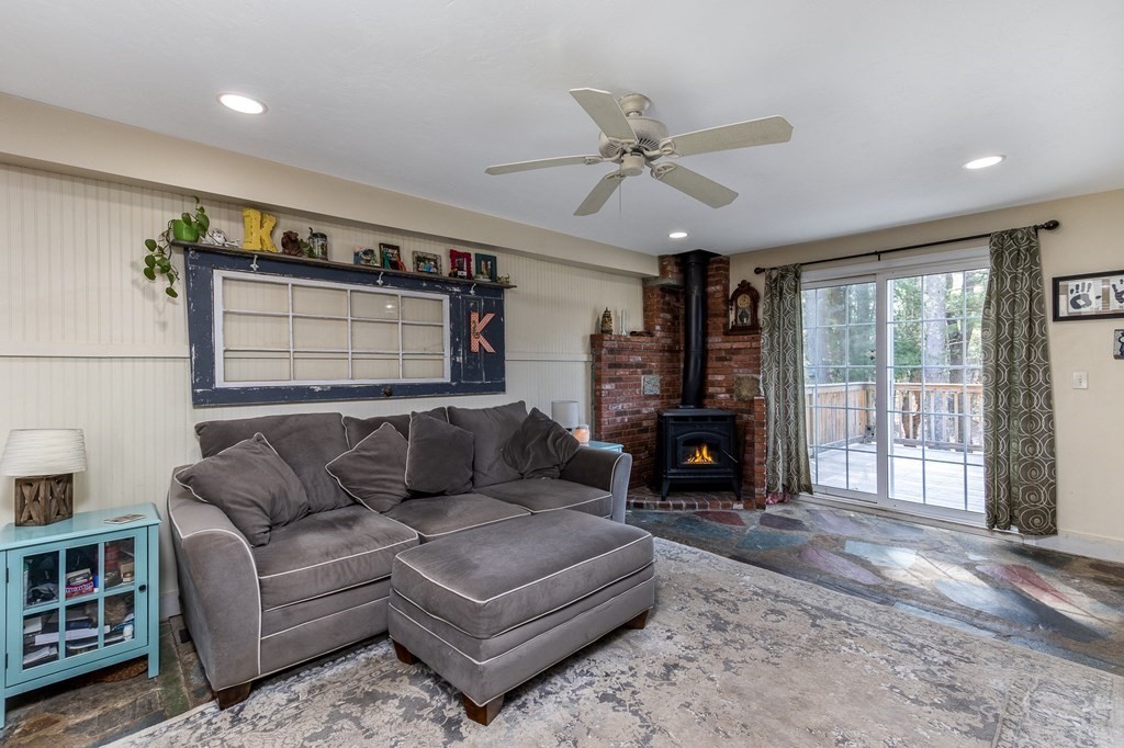 42 South Spencer Road Spencer, MA 01562 - Photo 4 of 33 Gallery Image 4